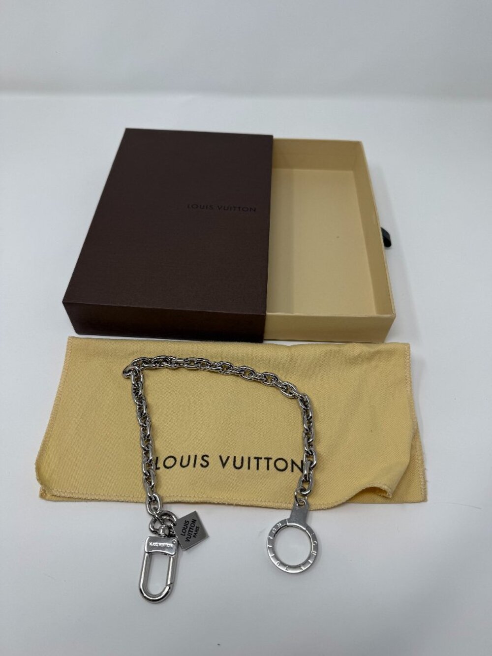 Louis Vuitton Chainne Anneau Cles Key Holder Silver